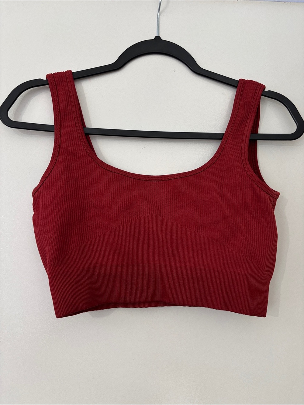 SHEIN Ribbed Burgundy Scoop Neck Crop Tank